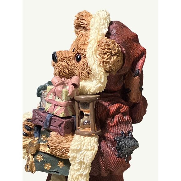 The Ghost of Christmas Present... It's Not Too Late Figurine #228335 - Picture 8 of 14